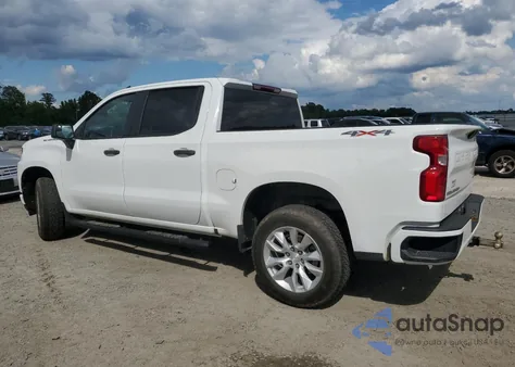 2021 Chevrolet Silverado K1500 Custom из США, поврежденный, VIN 1GCPYBEK2MZ100003